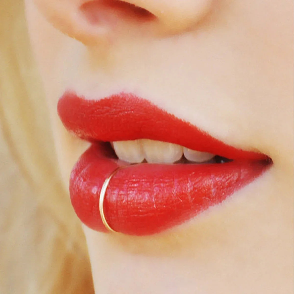 Piercing Finto Labbra e Naso - Clip Senza Foro Elegante